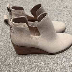 Toms Beige Suede Wedge Shoes